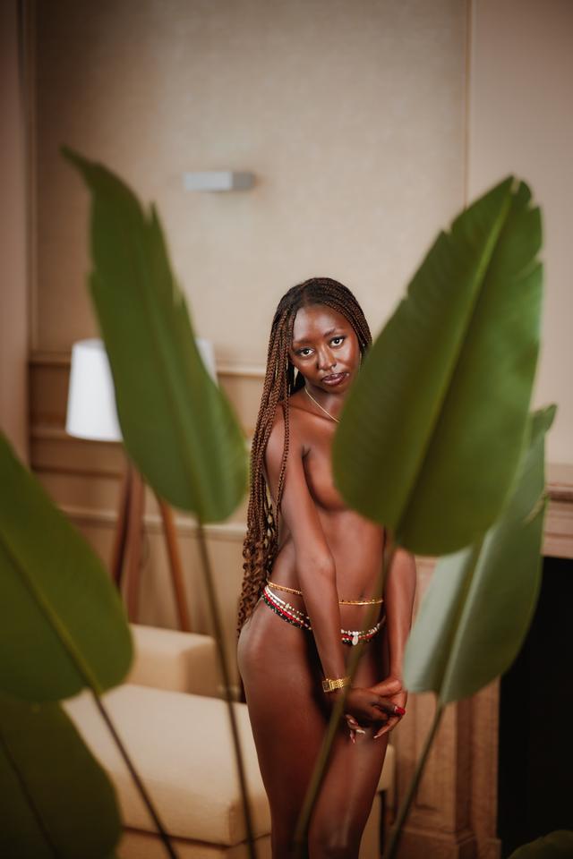 
                  
                    
                     NIKON CORPORATION 
                     NIKON Z f 
                  
                  