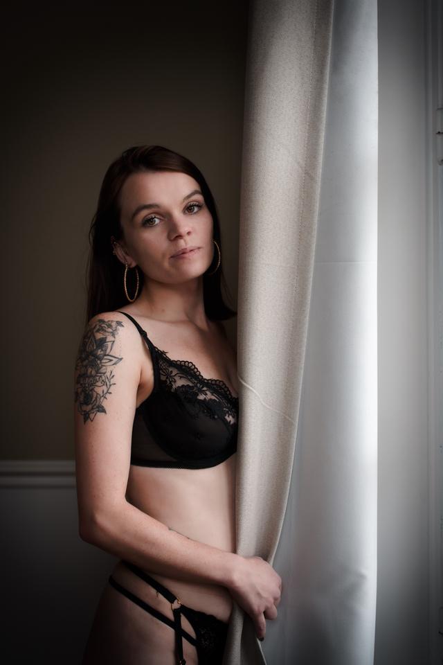 
                  
                    
                     NIKON CORPORATION 
                     NIKON Z f 
                  
                  