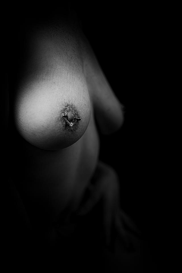 
                  
                    
                     NIKON CORPORATION 
                     NIKON Z f 
                  
                  