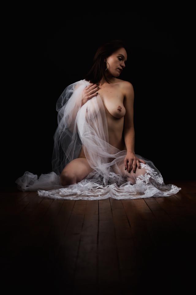 
                  
                    
                     NIKON CORPORATION 
                     NIKON Z f 
                  
                  