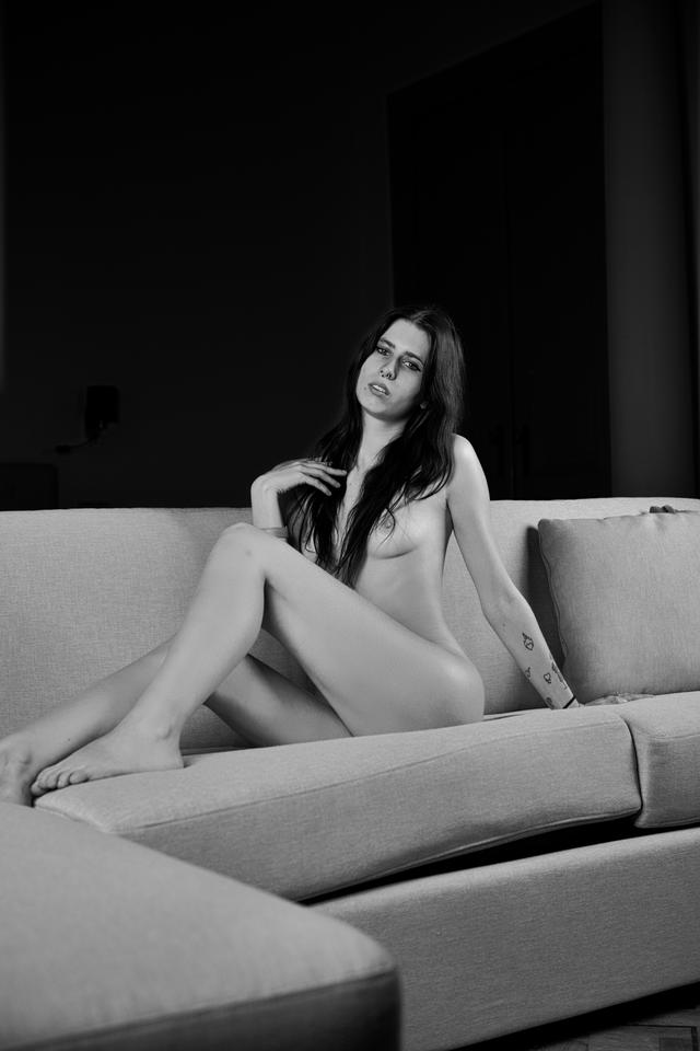 
                  
                    
                     NIKON CORPORATION 
                     NIKON Z f 
                  
                  