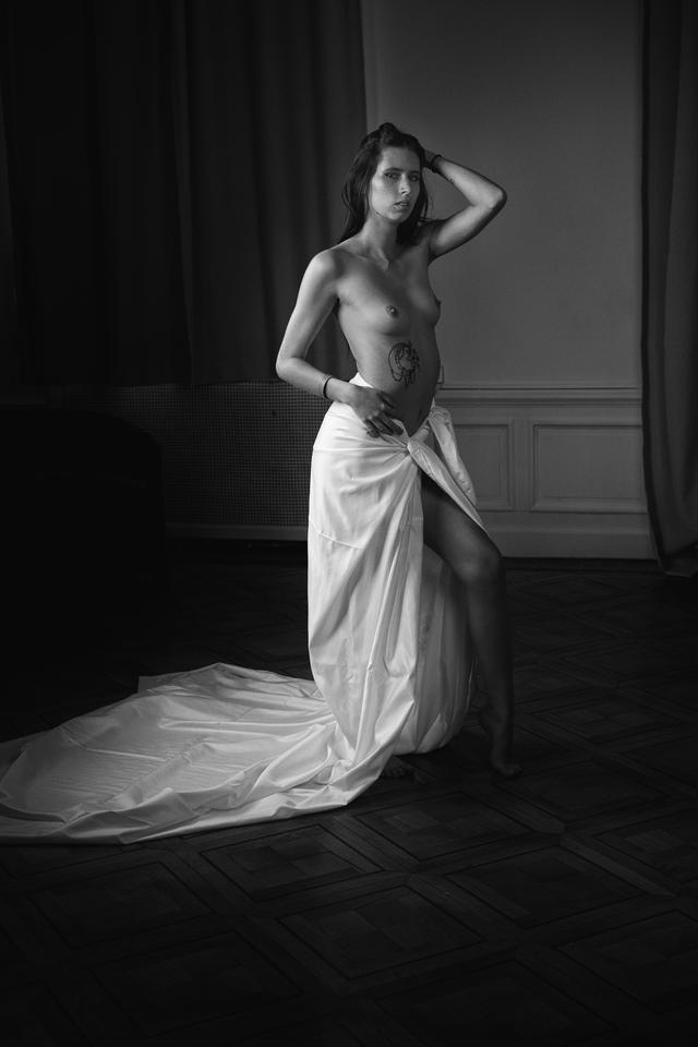 
                  
                    
                     NIKON CORPORATION 
                     NIKON Z f 
                  
                  