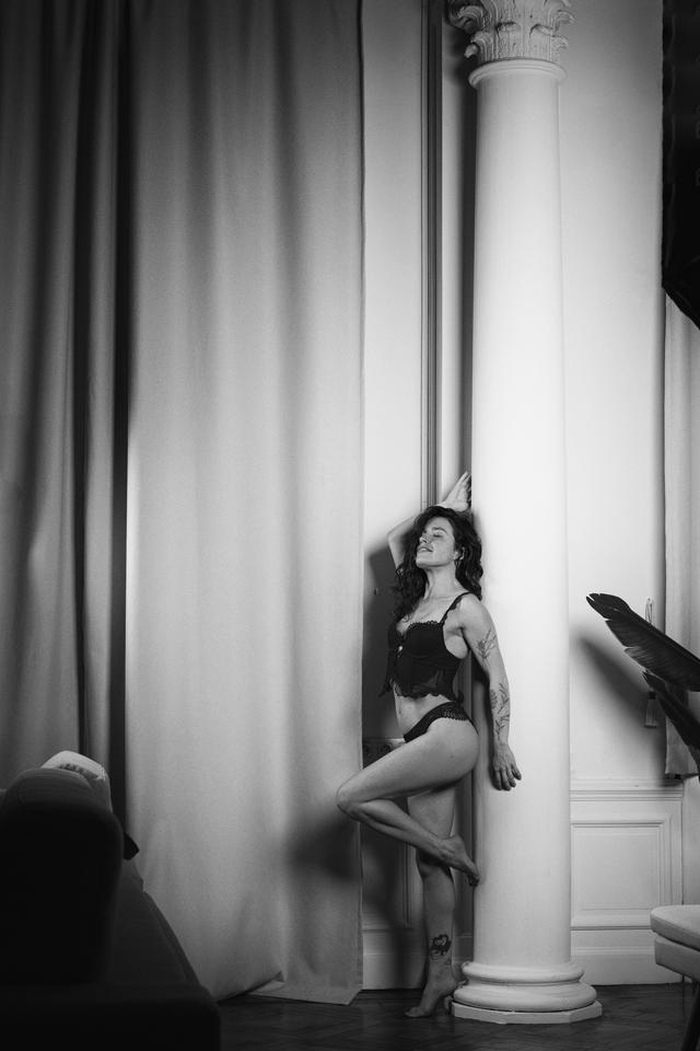 
                  
                    
                     NIKON CORPORATION 
                     NIKON Z f 
                  
                  