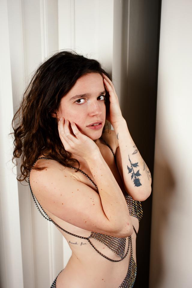 
                  
                    
                     NIKON CORPORATION 
                     NIKON Z f 
                  
                  