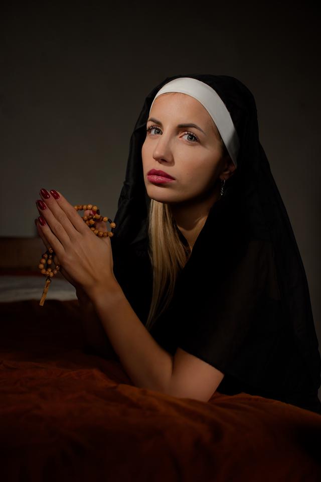 
                  
                    
                     NIKON CORPORATION 
                     NIKON Z f 
                  
                  