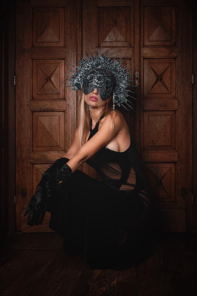 
                  
                    
                     NIKON CORPORATION 
                     NIKON Z f 
                  
                  