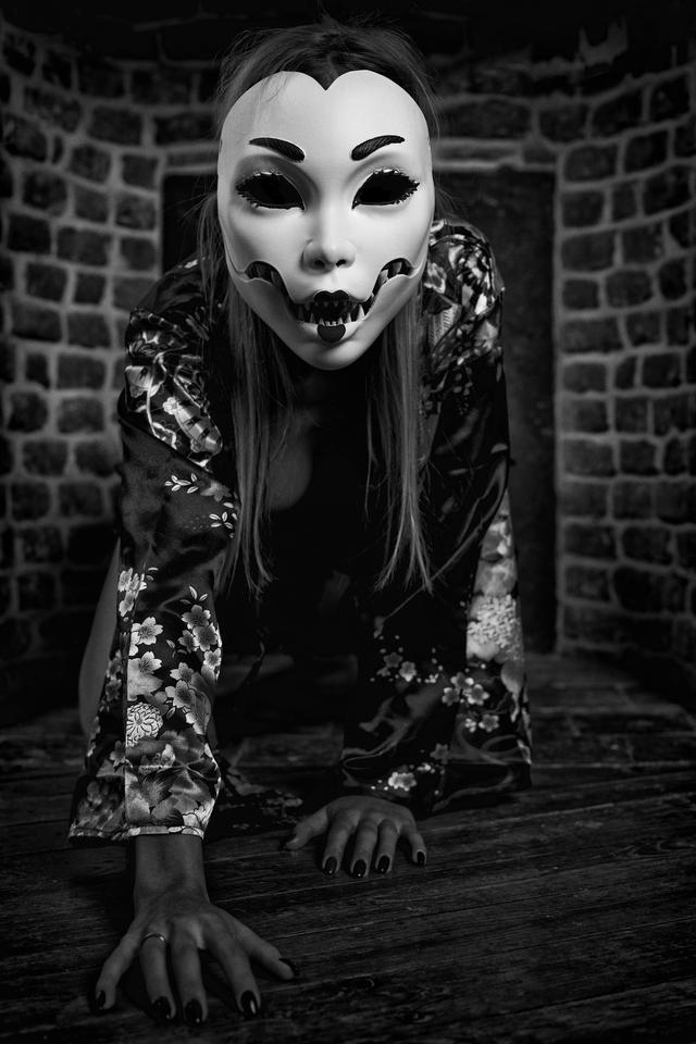 
                  
                    
                     NIKON CORPORATION 
                     NIKON Z f 
                  
                  