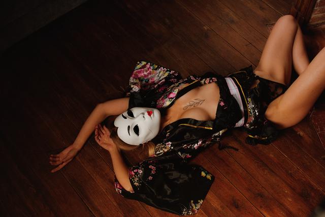 
                  
                    
                     NIKON CORPORATION 
                     NIKON Z f 
                  
                  