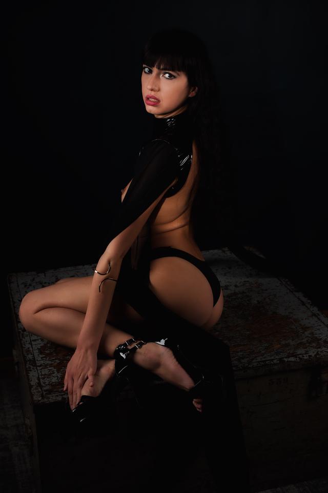 
                  
                    
                     NIKON CORPORATION 
                     NIKON Z f 
                  
                  