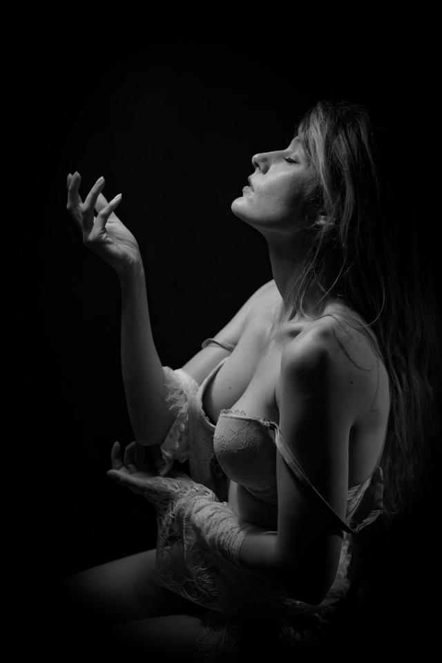 
                  
                    
                     FUJIFILM 
                     X-T5 
                  
                  