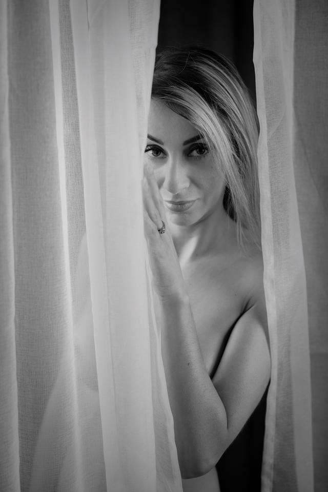 
                  
                    
                     NIKON CORPORATION 
                     NIKON Z f 
                  
                  